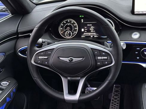 Used 2025 Genesis GV70 3.5T Sport w/ Sport Advanced Package image 18