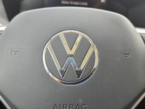 Used 2023 Volkswagen Taos S image 28