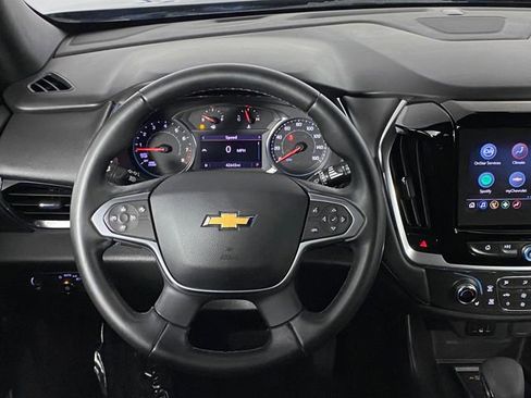 Used 2023 Chevrolet Traverse LT AWD/4WD image 16