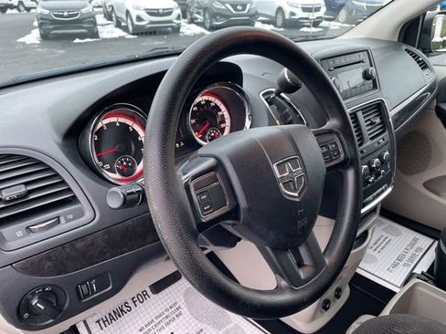 Used 2017 Dodge Grand Caravan SE w/ Power Window Group image 9