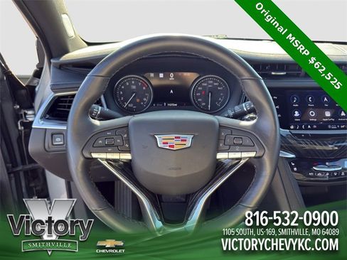 Used 2024 Cadillac XT6 Premium Luxury w/ Technology Package image 10
