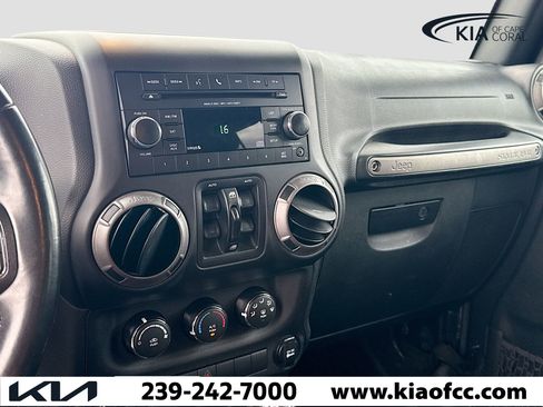 Used 2017 Jeep Wrangler Unlimited Sport w/ Quick Order Package 24S image 26