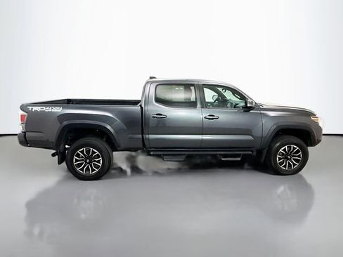 Used 2020 Toyota Tacoma TRD Off-Road image 8