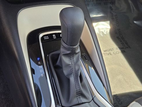 Used 2023 Toyota Corolla LE image 20