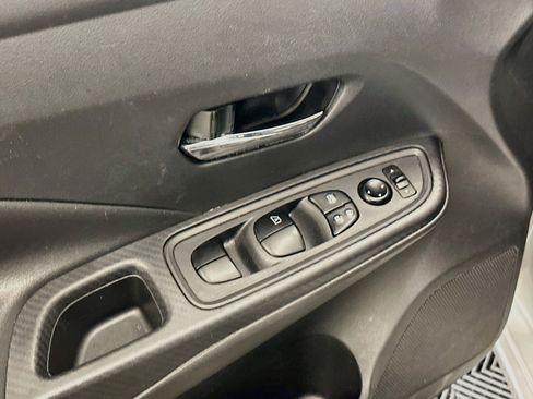 Used 2024 Nissan Versa SV FWD image 15