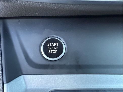 Used 2021 Audi Q3 2.0T Premium Plus w/ Premium Plus Package image 16