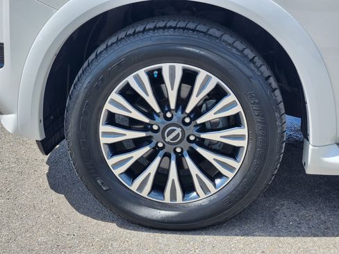 Used 2023 Nissan Armada SL w/ Midnight Edition Package AWD/4WD image 10