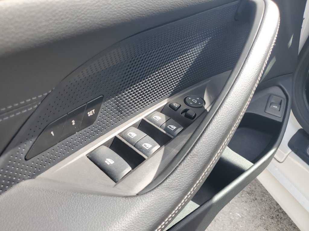 Used 2025 BMW 430i Convertible RWD image 25