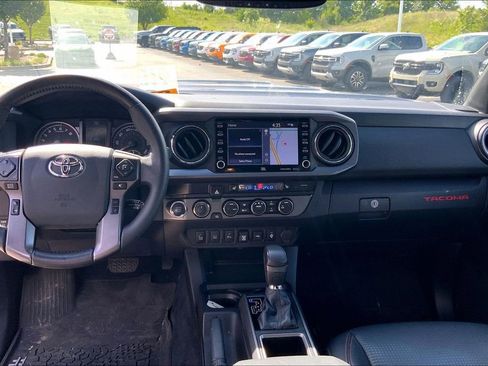 Used 2020 Toyota Tacoma TRD Pro AWD/4WD image 10