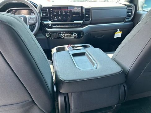 New 2026 GMC Sierra 1500 SLE w/ Preferred Package AWD/4WD image 7