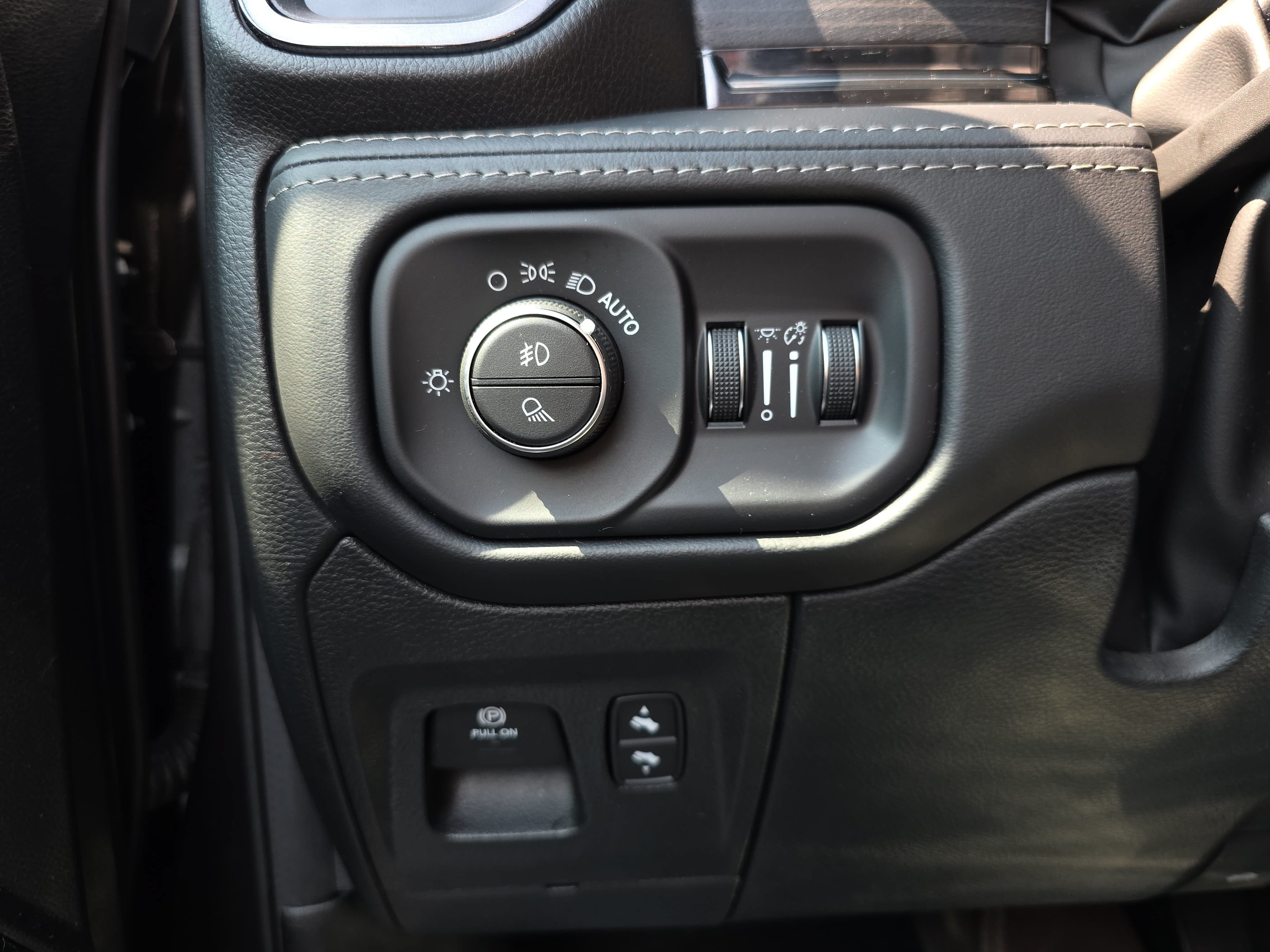 Certified 2023 RAM 1500 Limited AWD/4WD image 23