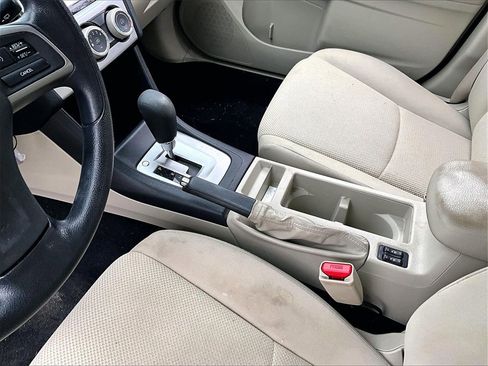 Used 2016 Subaru Impreza 2.0i Premium image 11