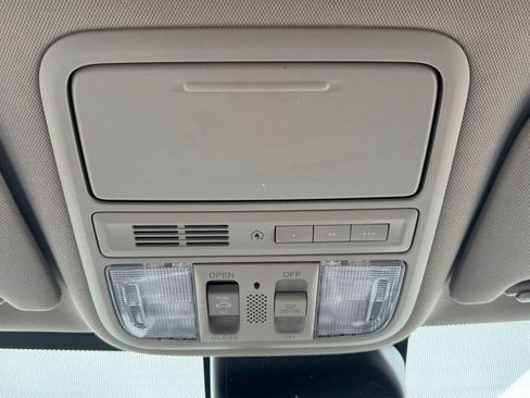 Used 2014 Honda Odyssey Touring Elite image 55