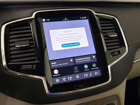 Certified 2023 Volvo XC90 B6 Ultimate w/ Protection Package Premier image 13