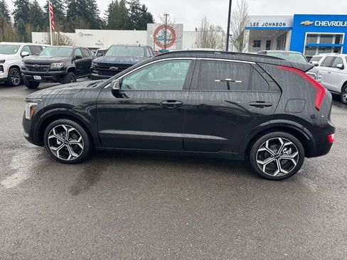 Certified 2023 Kia Niro EX Touring image 8