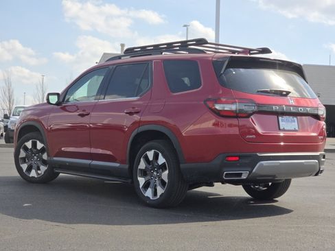 New 2026 Honda Pilot Touring image 16
