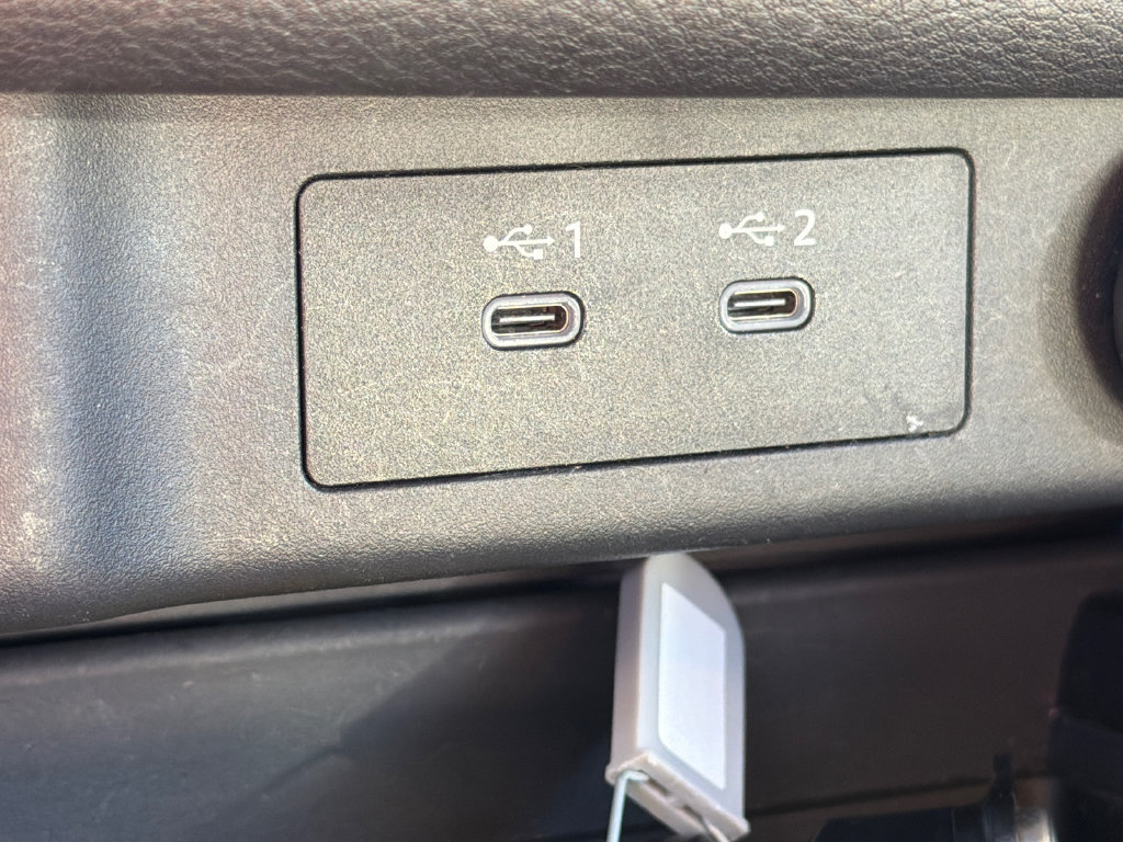 Used 2025 Nissan Rogue SV FWD image 31