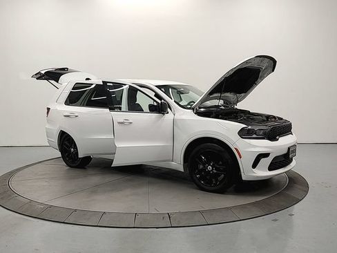 Used 2023 Dodge Durango GT RWD image 10