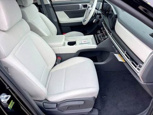 New 2026 Hyundai Santa Fe SE image 28