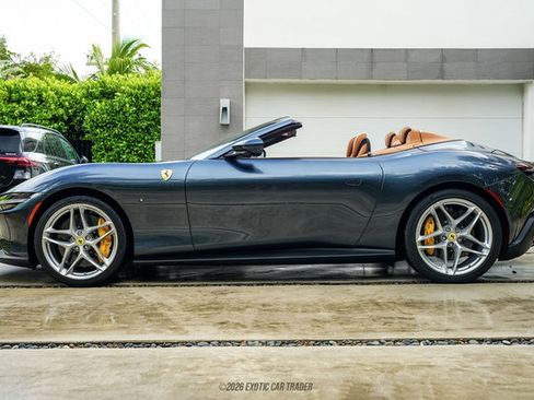 Used 2026 Ferrari Roma Spider RWD image 3