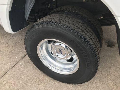 Certified 2024 Ford F350 Lariat w/ Lariat Ultimate Package image 33