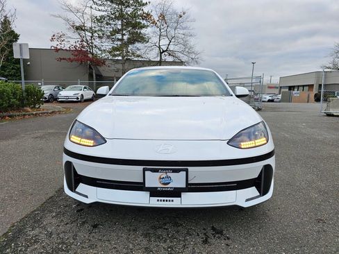 New 2025 Hyundai Ioniq 6 SEL image 8