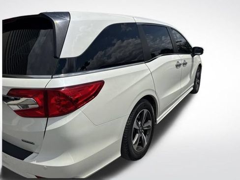Used 2018 Honda Odyssey Touring image 8