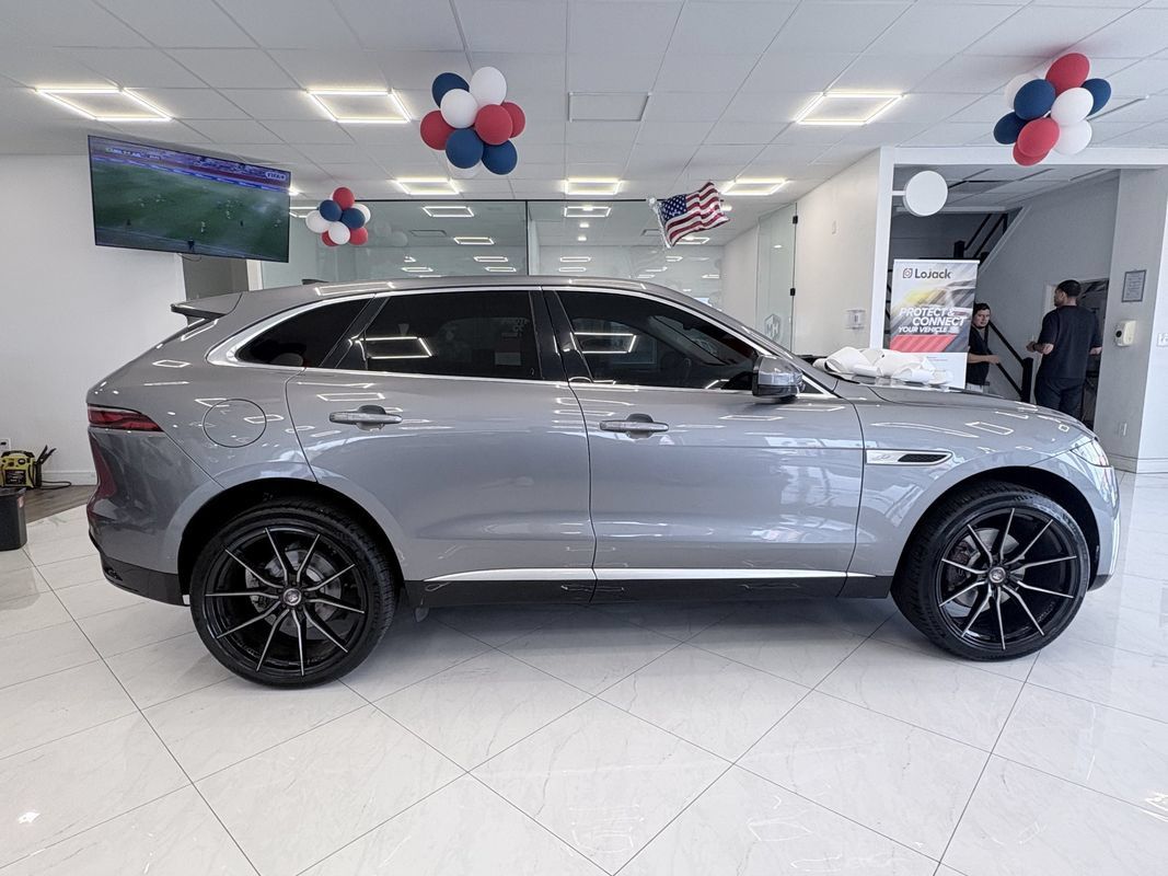 Used 2022 Jaguar F-PACE S AWD/4WD image 5