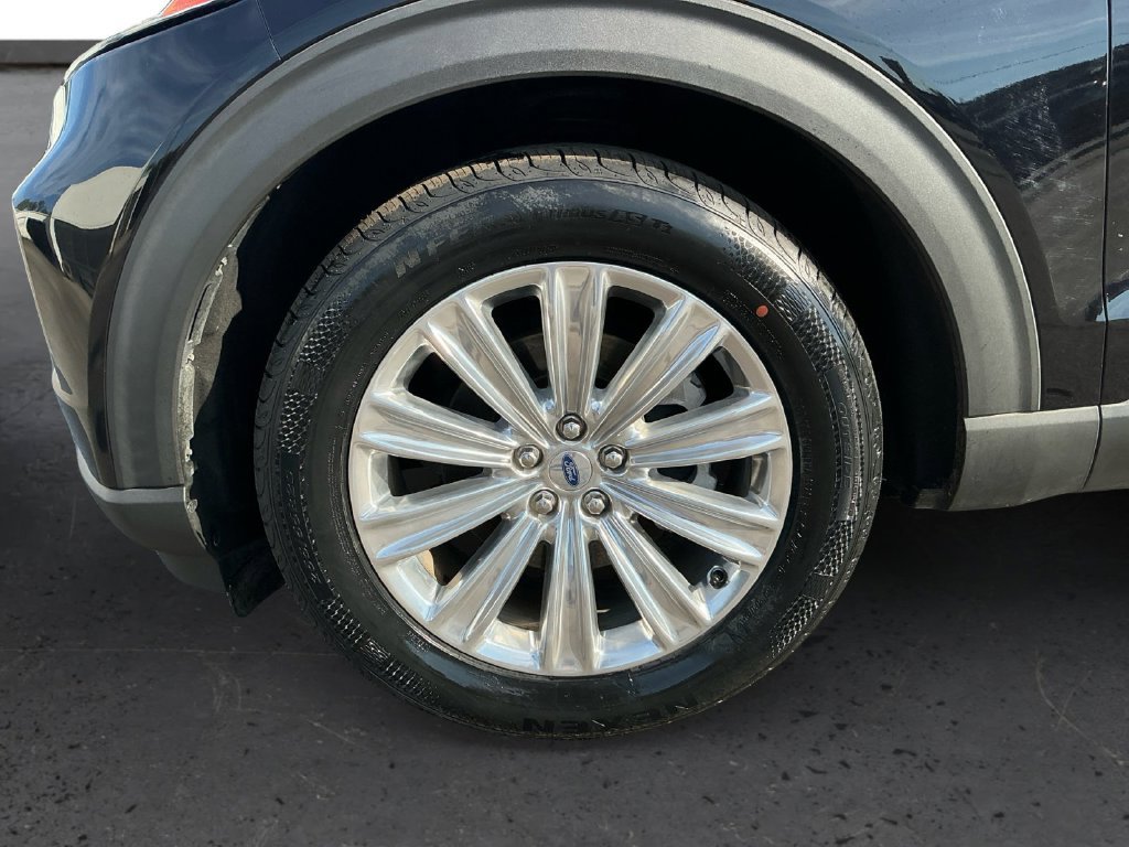 Used 2021 Ford Explorer Limited w/ Equipment Group 301A RWD image 13