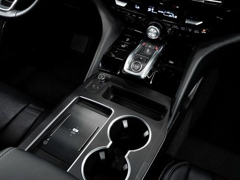 Certified 2025 Acura MDX w/ Technology Package image 24