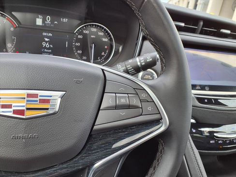 Certified 2025 Cadillac XT5 Premium Luxury image 27