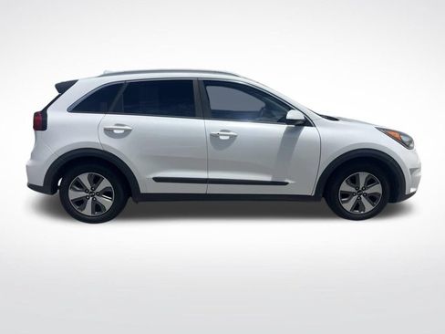 Used 2019 Kia Niro LX FWD image 4