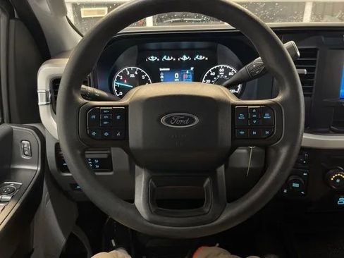 Used 2024 Ford F250 XL w/ XL Chrome Package image 17