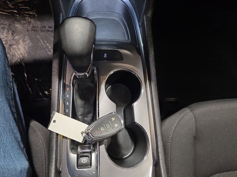 Used 2023 Chevrolet Malibu LT image 17