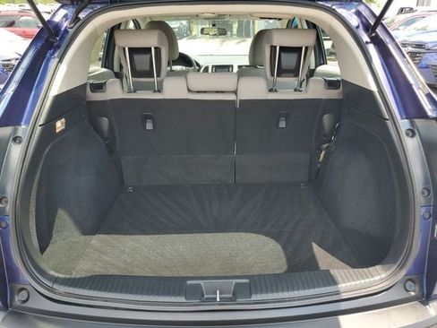 Used 2017 Honda HR-V LX image 9