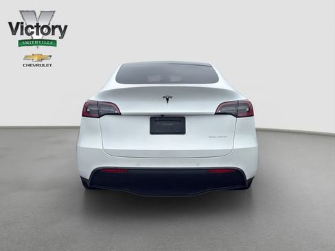 Used 2022 Tesla Model Y Long Range image 5