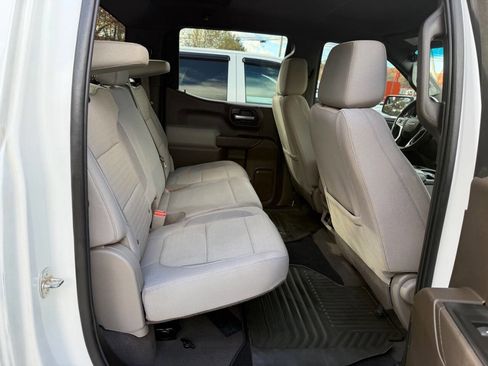 Used 2021 Chevrolet Silverado 1500 LT image 19