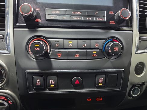 Used 2021 Nissan Titan SV w/ Off Road Protection Package image 24