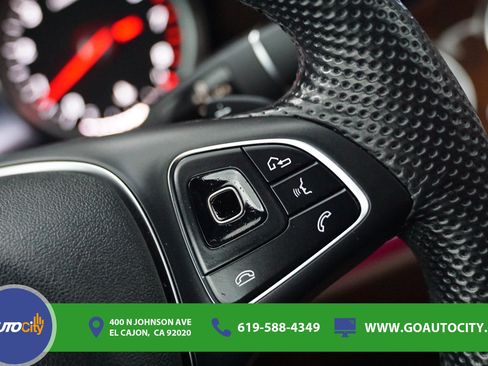 Used 2017 Mercedes-Benz E 300 image 21
