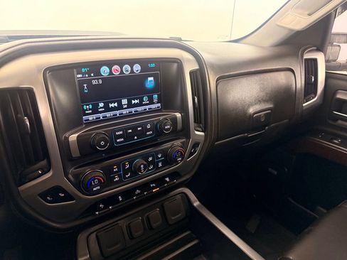 Used 2019 GMC Sierra 3500 SLT AWD/4WD image 33