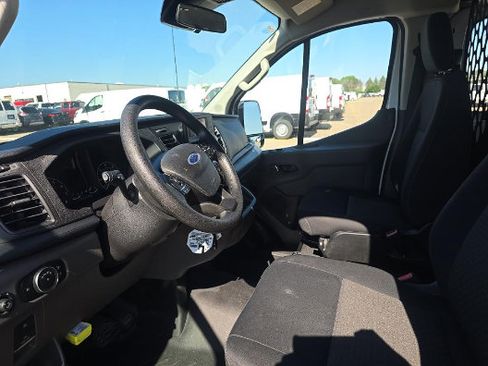 Used 2025 Ford Transit 250 Low Roof w/ Exterior Upgrade Package RWD image 5