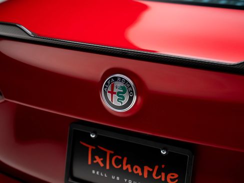 Used 2023 Alfa Romeo Giulia Quadrifoglio w/ Active Assist Plus Package RWD image 32
