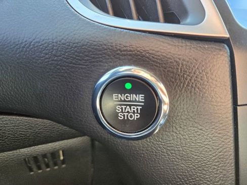 Used 2020 Ford Edge SEL image 22