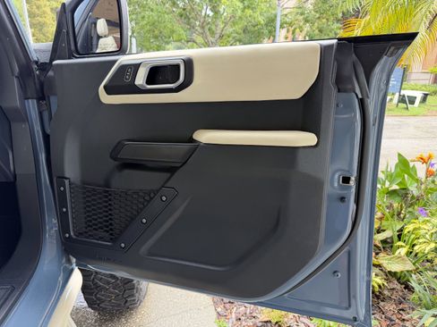 Used 2025 Ford Bronco Outer Banks AWD/4WD image 15
