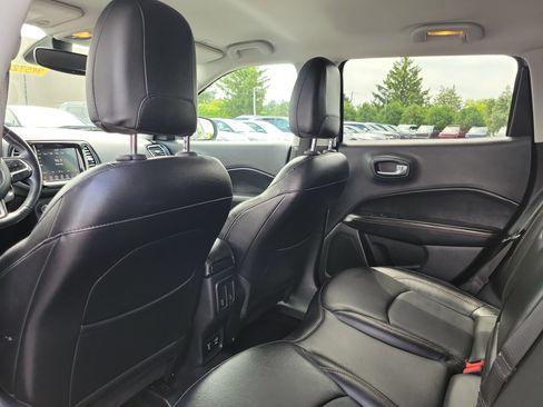 Used 2019 Jeep Compass Limited AWD/4WD image 14