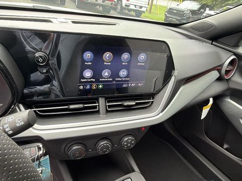 New 2026 Chevrolet Trax RS w/ Sunroof Package FWD image 6