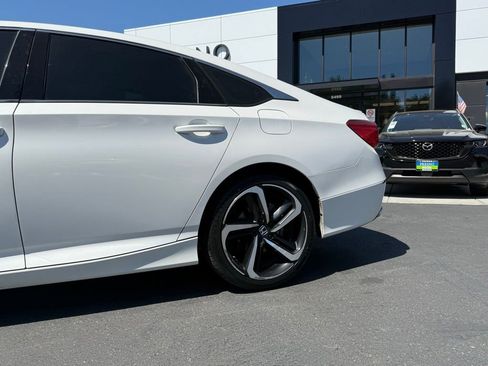 Used 2019 Honda Accord Sport image 5