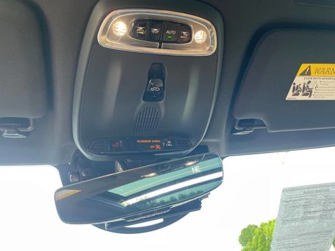 Used 2018 Volvo S90 T5 Momentum w/ Convenience Package AWD/4WD image 29