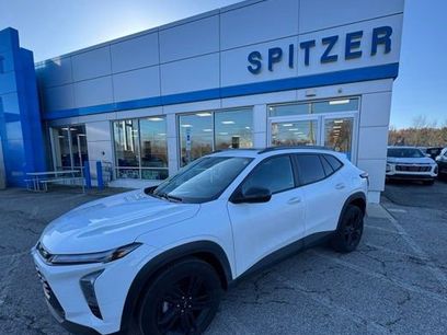 Used 2025 Chevrolet Trax ACTIV w/ Sunroof Package