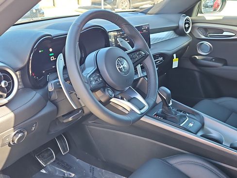 Used 2024 Alfa Romeo Tonale Veloce image 10